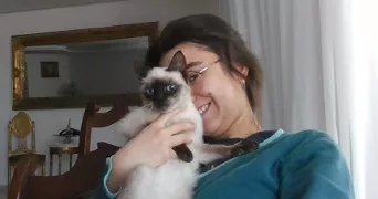 maya pet sitter à COURBEVOIE 92400