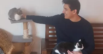 loris et agathe pet sitter à BERRY BOUY 18500