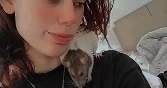 yuka pet sitter à COLOMIERS 31770_1
