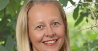 anne pet sitter à ST MAUR DES FOSSES 94100