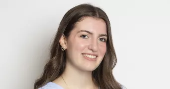 isalis dog sitter à PARIS 01 75001