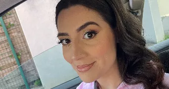 julie pet sitter à STE FOY LES LYON 69110