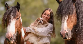 coline pet sitter à CIEURAC 46230