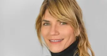 melanie pet sitter à ST CLOUD 92210