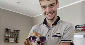 tom pet sitter à CARMAUX 81400