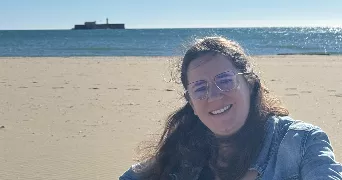 guylaine pet sitter à QUINS 12800