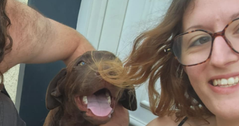 agathe pet sitter à ST GILLES 30800_3