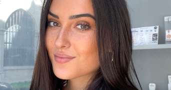 clara pet sitter à LYON 05 69005_0