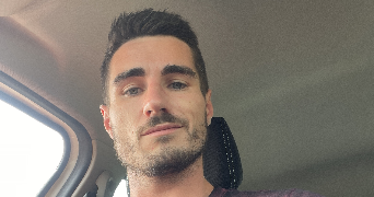 léo pet sitter à BORDEAUX 33300_0