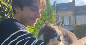 raphaël pet sitter à Paris 75020