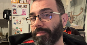 bertrand pet sitter à ST CYR L ECOLE 78210_0