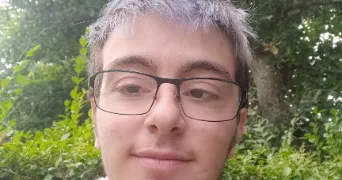 eli pet sitter à LACS 36400