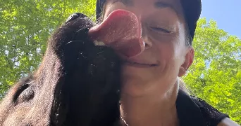 johana pet sitter à VAUDEURS 89320