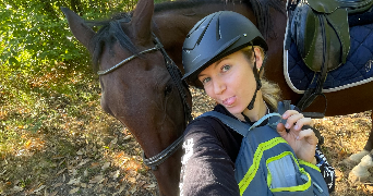 aurore pet sitter à LAMALOU LES BAINS 34240_0