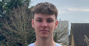 lucas pet sitter à LE MANS 72100_0