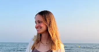 elodie pet sitter à BRON 69500