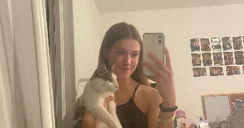 colleen pet sitter à Valence 26000