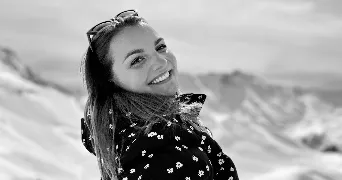 claire pet sitter à Arnay Le Duc 21230