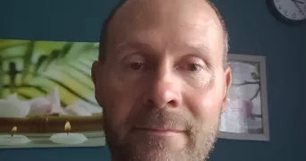 laurent pet sitter à LUMIGNY NESLES ORMEAUX 77540