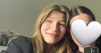 lina pet sitter à OYRIERES 70600