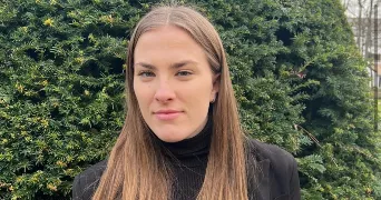 lucie pet sitter à ST ARNOULT EN YVELINES 78730