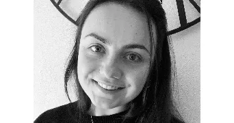 sabrina pet sitter à SAUMUR 49400