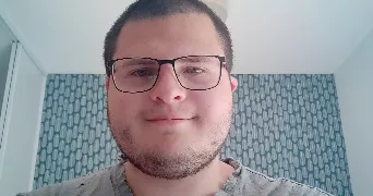 Owen pet sitter à AURILLAC 15000