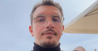 nicolas pet sitter à CARNOUX EN PROVENCE 13470