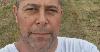 ludovic pet sitter à LA POSTOLLE 89260