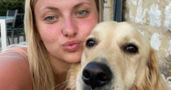 léa pet sitter à MONCHECOURT 59234_1