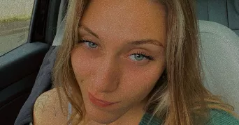 justine pet sitter à VILLEQUIER AUMONT 02300