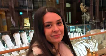 charlotte pet sitter à VINCENNES 94300