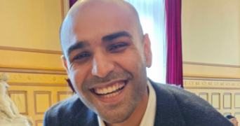 vibhor dog sitter à MONTROUGE 92120_0