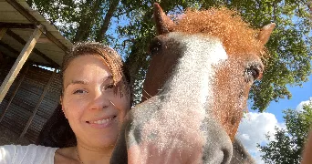 léonie pet sitter à COMBAS 30250