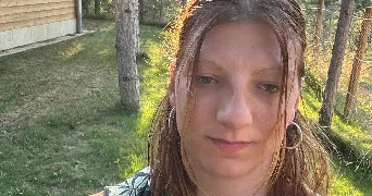 laetitia pet sitter à LARAGNE MONTEGLIN 05300