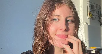 chloé pet sitter à THIVARS 28630