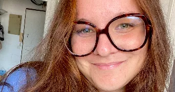 agathe pet sitter à ROQUEBRUNE CAP MARTIN 06190