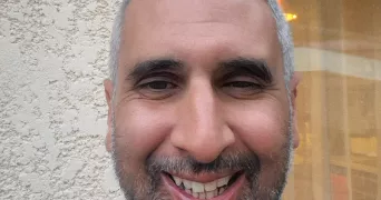 nassim dog sitter à CHATENAY MALABRY 92290