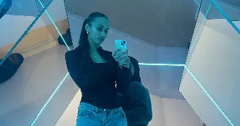 yasmine pet sitter à HEROUVILLE ST CLAIR 14200