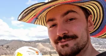 jacques pet sitter à AUBAGNE 13400