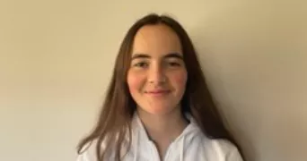 nina pet sitter à COUX 07000
