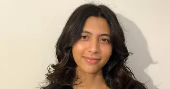 kahina pet sitter à Paris 75020