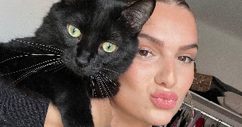 mégane pet sitter à BANDOL 83150_0