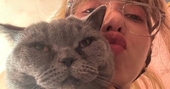 yelyzaveta pet sitter à CORTE 20250_1