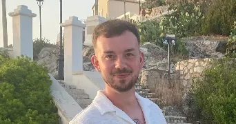 pierre pet sitter à CLOUANGE 57185