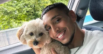 walid pet sitter à ST MAUR DES FOSSES 94100