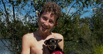 léon pet sitter à ROTHERENS 73110_1