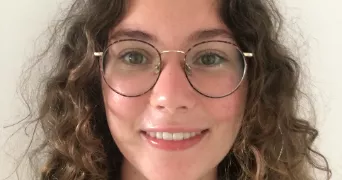 louise pet sitter à MARSEILLE 07 13007