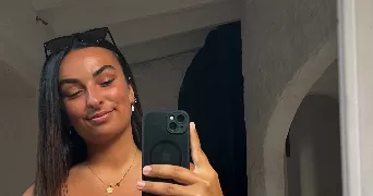 camille pet sitter à GROSBREUIL 85440