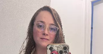 cindy pet sitter à VAUJOURS 93410